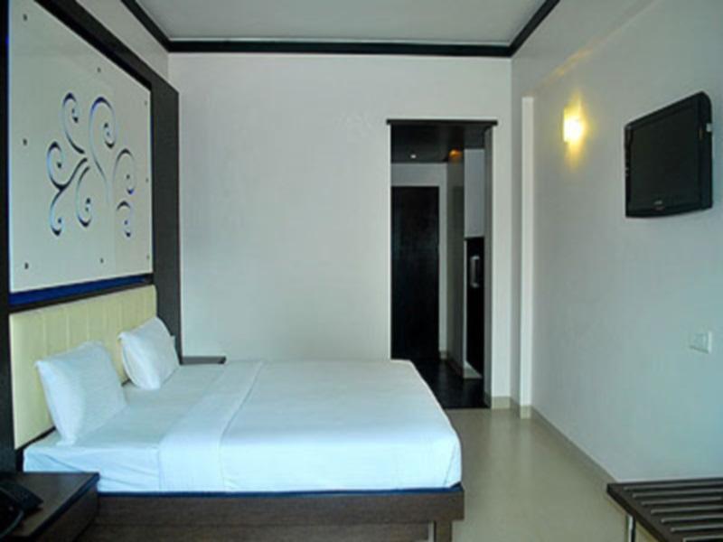 Sunnys Retreat Hotel Lonavala Luaran gambar